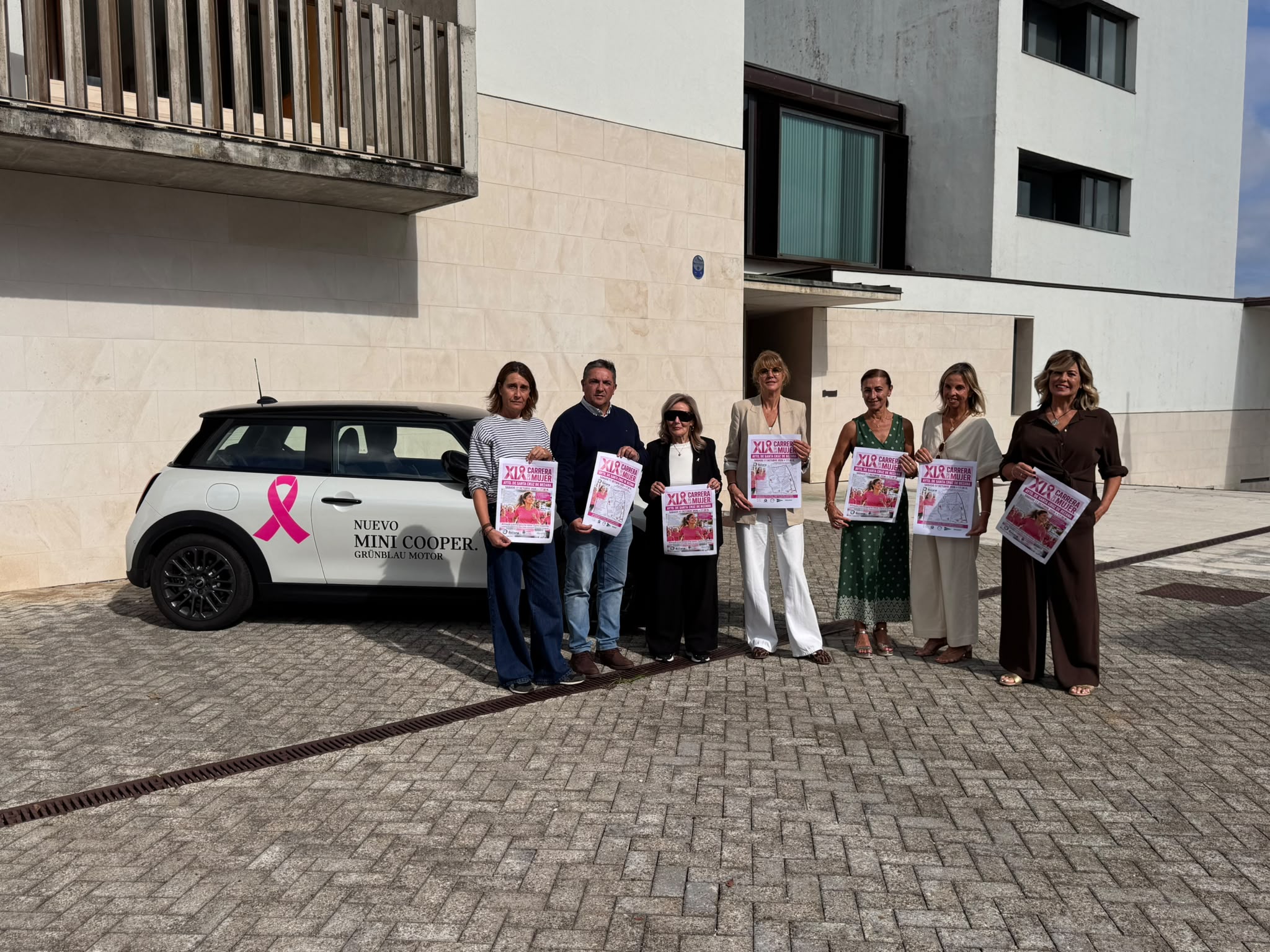 Santa Cruz de Bezana acoge la XIX Carrera de la Mujer para apoyar la lucha contra el cáncer de mama
