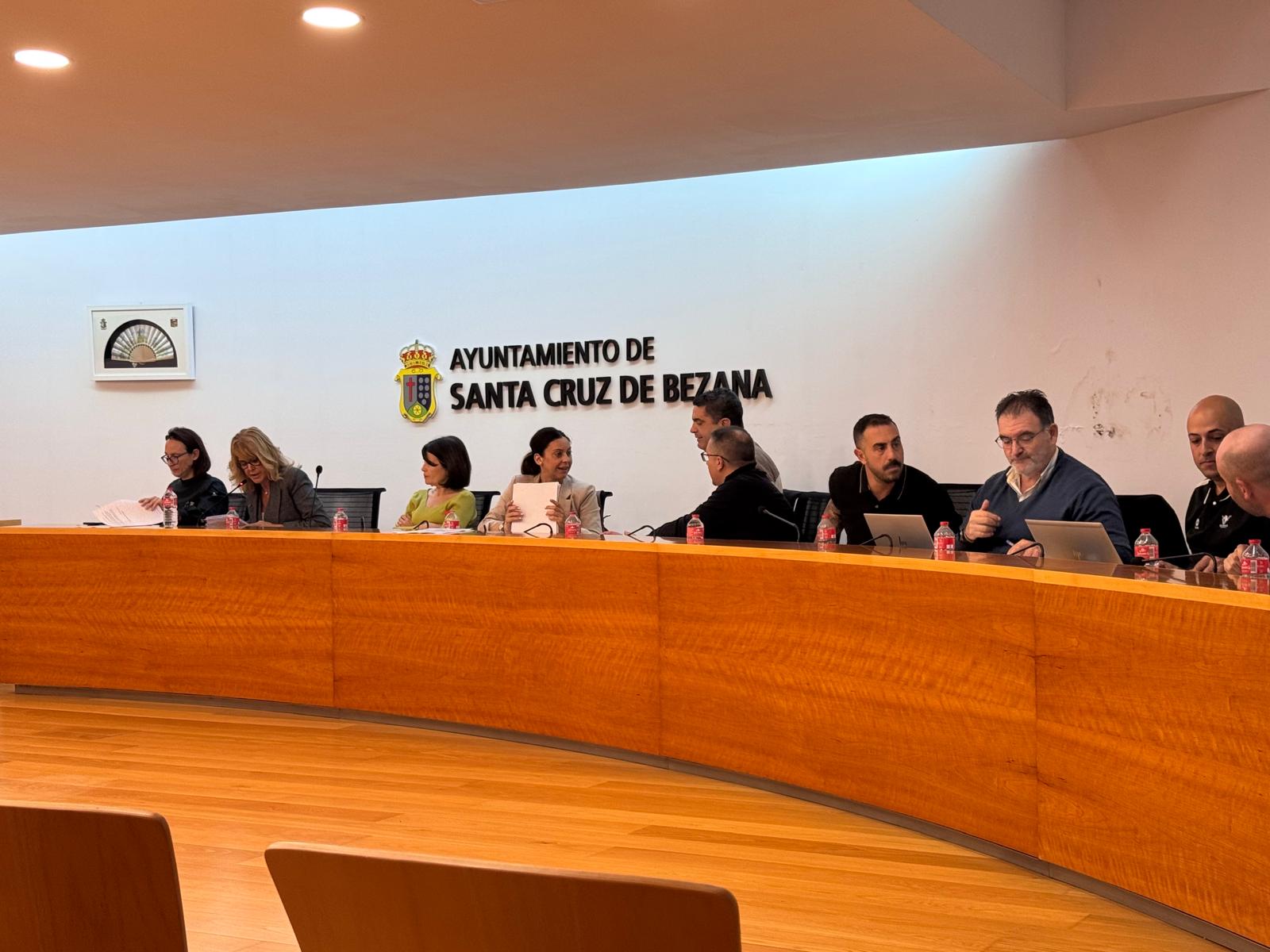 Santa Cruz de Bezana inicia la reforma de la piscina cubierta de Bezana Lago tras 15 años cerrada